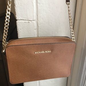 Michael Kors Jet Set EW Crossbody Bag - Brown